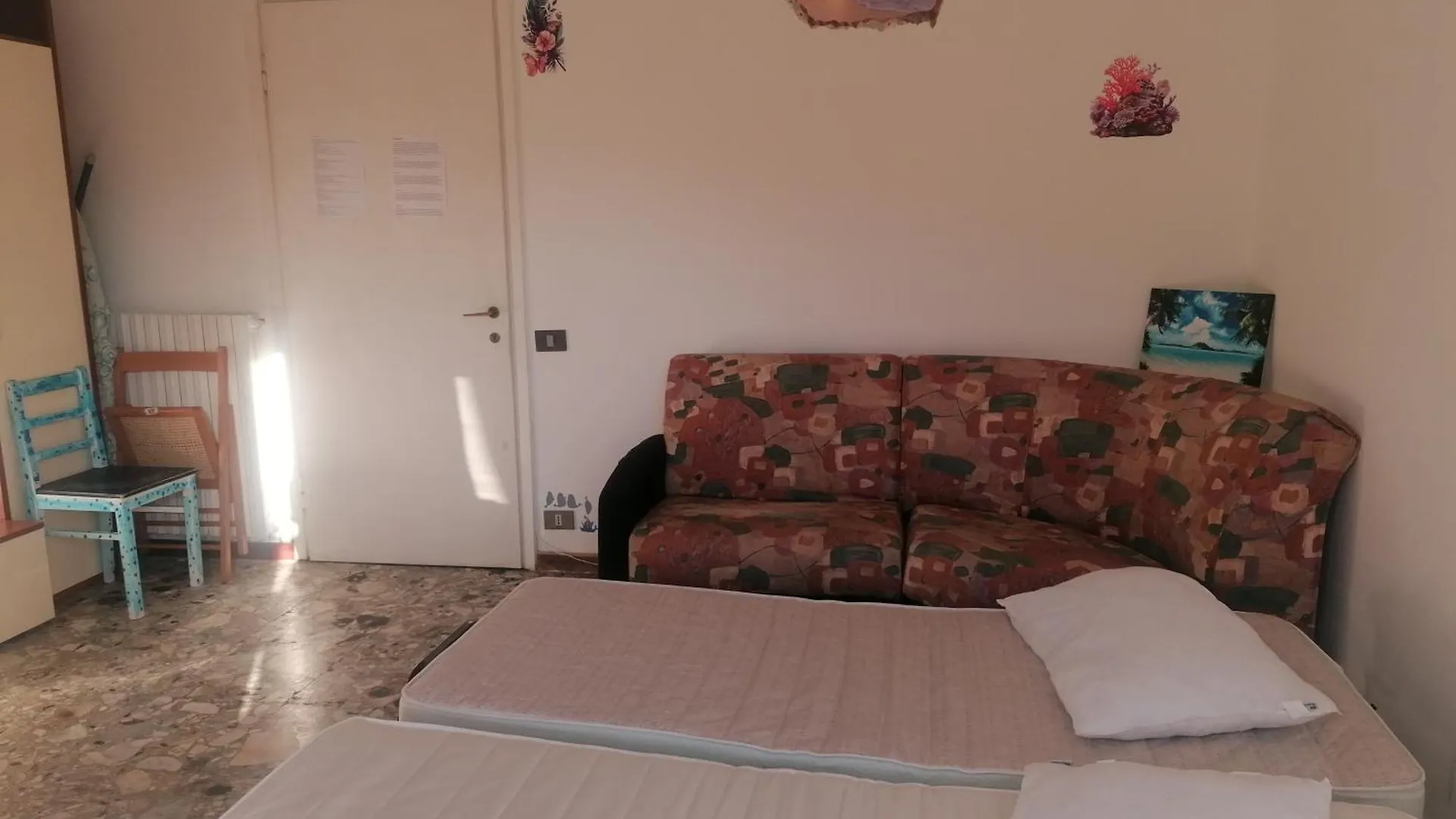 B&B Alassio Camere Private Con Cucina Bagno E Terrazza Condivisa Colazione Su Richiesta 0*,