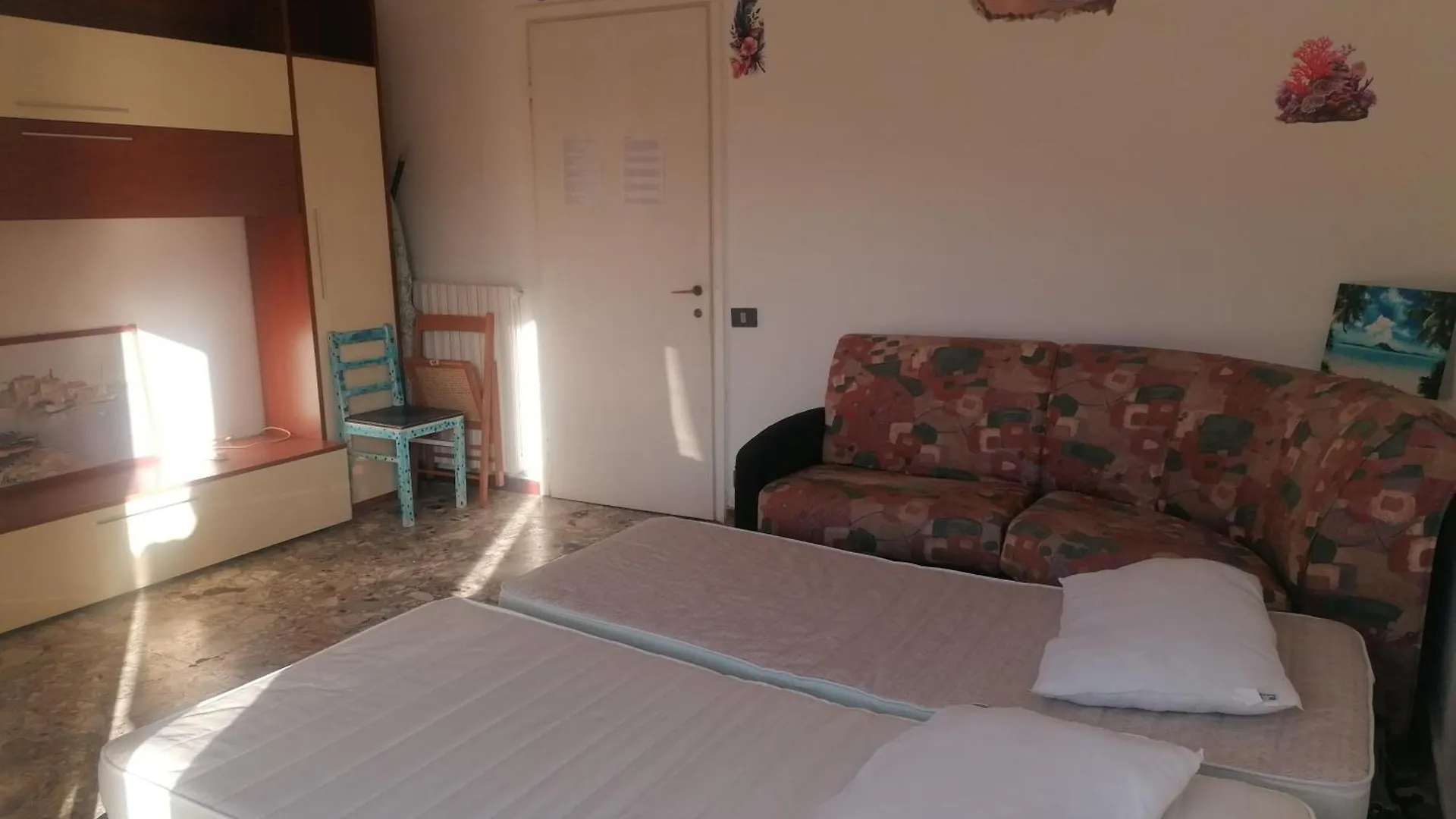 B&B Alassio Camere Private Con Cucina Bagno E Terrazza Condivisa Colazione Su Richiesta 0*,  이탈리아