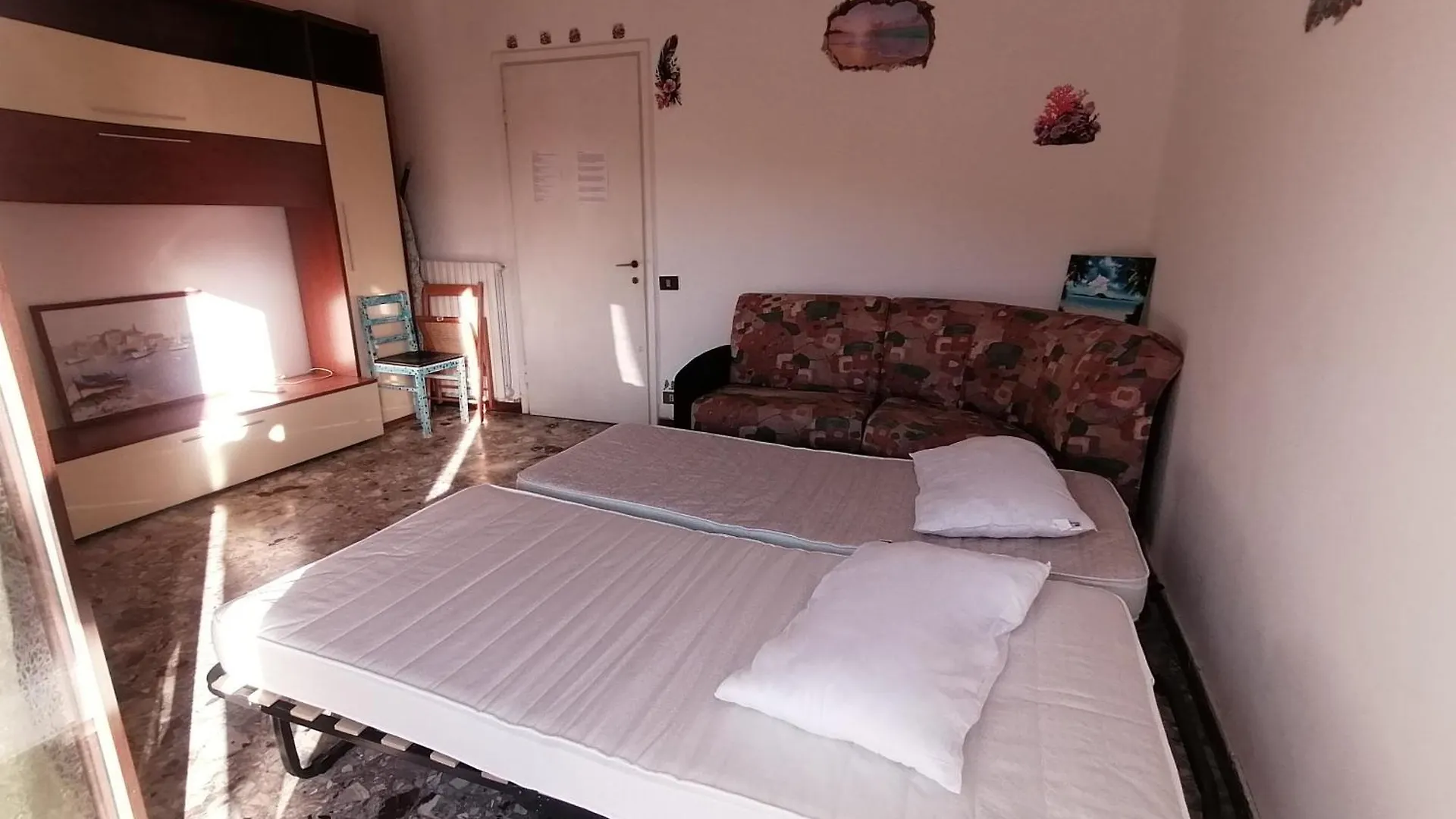 B&B Alassio Camere Private Con Cucina Bagno E Terrazza Condivisa Colazione Su Richiesta 0*,