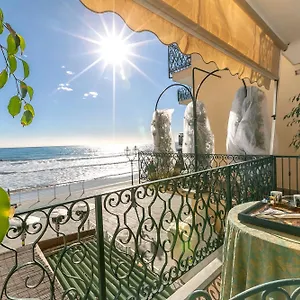 3* Bed & Breakfast Da Giueli On The Seafront - Happy